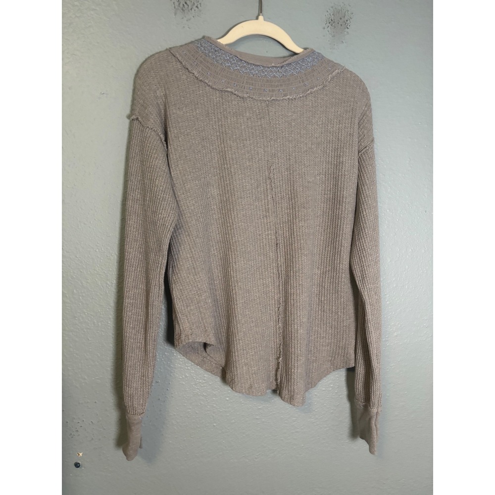 Free People Holly Henley Long Sleeve Top Waffle Knit Grey Blue Embroidered Small - Picture 8 of 11